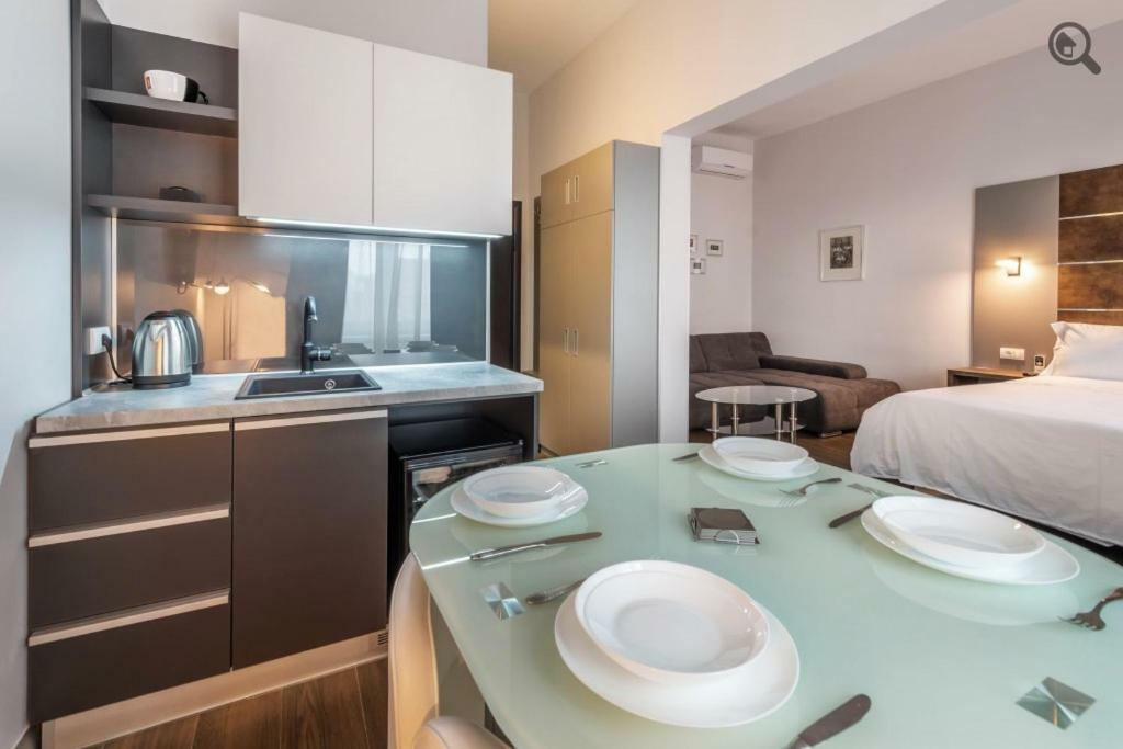 Passion Downtown Suite Belgrade Luaran gambar